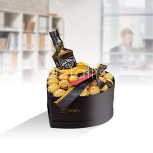 Caja de corazon y ferrero rocher con whisky Jack Daniels